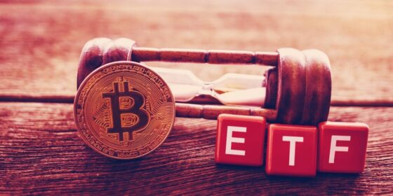 Bloomberg ETF expert says no rejection chance for Bitcoin spot ETF applications  5