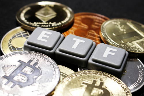 Bloomberg ETF analysts say there is 75% chance for Bitcoin ETFs approval 10