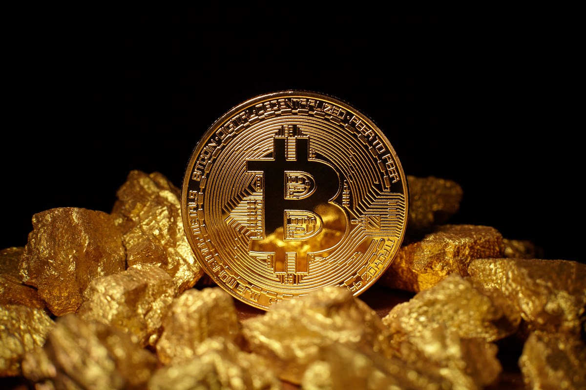 bitcoin-gold-one
